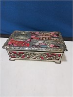 Beautiful Asian themed dresser box