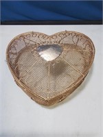 New heart-shaped gold wire basket