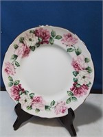 Royal Victoria English fine bone china plate 8 in
