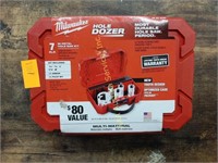 Milwaukee hole Dozer 7-piece hole saw kit.