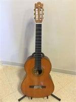 Yamaha classical guitar G235 with hard Guitar