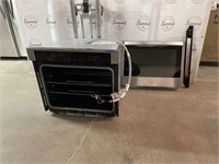 Whirlpool Oven (TAKE OUT)