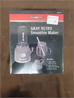 NEW Snap on smoothie maker