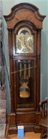 Howard Miller Oak Grandfather Clock. Sn 665778.
