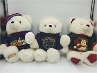 Christmas stuffed bears