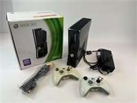 XBOX 360 S Console & Controllers