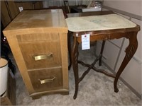 Vintage End table, 2 Drawer Night Stand