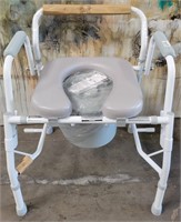 124 - HOME HEALTH CARE POTTY CHAIR (N6)