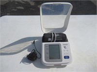Omron BP765CAN Blood Pressure Monitor with AC