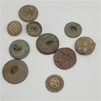 Early Dug Buttons