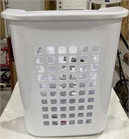 Sterilite lift top laundry basket