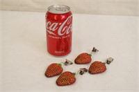 4 Sia Collection Strawberry Tablecloth Weights