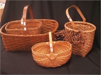 Buttocks basket 14" long with acorn decoration;