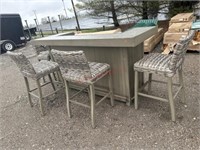 5 pc outdoor bar set. Bar and 4 stools.