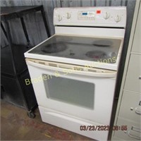 USED WHIRLPOOL ELECTRIC STOVE