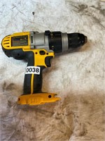DEWALT DCD940 cordless 1/4” drill - works
