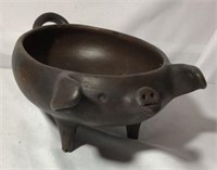 Vintage Pottery Pig Bowl.