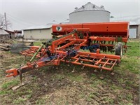 TYE SERIES V (5) 15' DRILL WITH CULTIVATOR CADDY