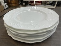 White Round Plates