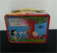 Vintage metal peanuts lunch box no thermos
