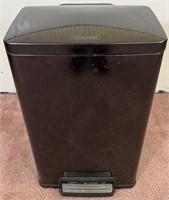 Foot Pedal Activated Trash Can