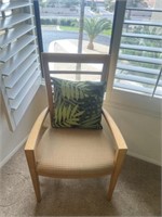 Bassett Accent Chair With Throw Pillow