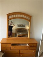 10 Drawer Dresser W/Mirror