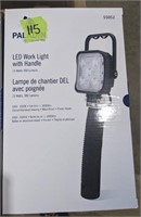 LED WORKLIGHT W/ HANDLE 15W 900L