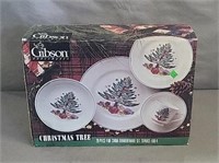 NOS Gibson Christmas Tree Dining Set