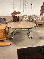 Large collapsing Card Table