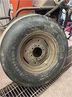 Pair of 6-bolt 7.50-16 tires