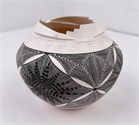 Shana Garcia Acoma Indian Pottery Pot Vase