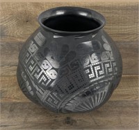 Chevo Ortiz Mata Ortiz Pottery Vase