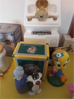Tweety & Sylvester Collectible lot