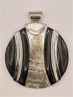 Butler, Fifth Avenue Mother of pearl large pendan