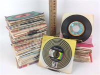 Vinyl 45s- Earl grant, Molly brown, Brenda Lee,