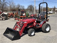 2018 Mahindra EMAX 22L 4x4 Tractor w/ Loader