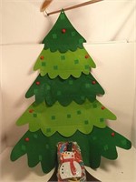 Felt Christmas tree with velcro decorations