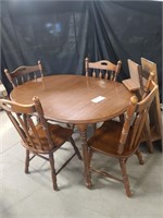 Dining Table w/2 Inserts, 4 Chairs