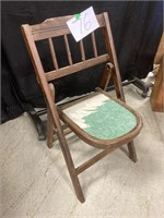 Wooden Childs Folding Chair