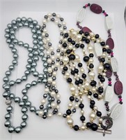 4-VTG CHUNKY BEADED NECKLACES