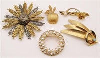 5-VINTAGE GOLD TONED BROOCHES: AVON