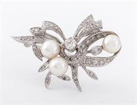 14K White Gold Diamond Pearl Brooch