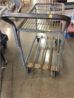 Rolling metal cart. 45x19x38