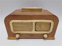 1940's Philco Transitone Wooden Tube Radio