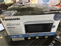 Panasonic 1200 W SS Microwave w Inverter