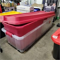 Sterilite storage containers(some damaged)(some