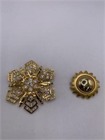 BROOCH LOT-INCLUDES MONET