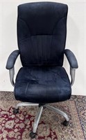 227 - HOME OFFICE DESK CHAIR
