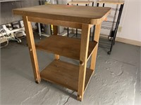 Butcher block table - no rollers on bottom